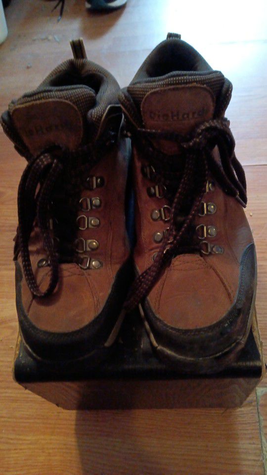 DIE HARD-brown leather lace up S.Toe boots