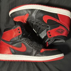 Jordan 1 Satin 