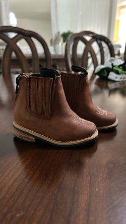 Toddler boots