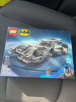 Batman Vs Superman Batmobile Lego set NEW!