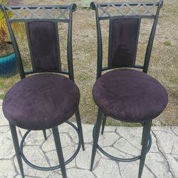 Bar Stools Nice . Swivel.