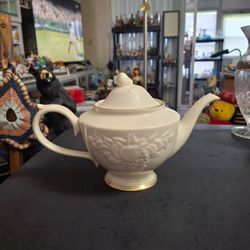 Lenox "Fruits Of Life" 4 Cup Teapot Embossed Raised Relief Pattern Fruits & Leaves, Fine Ivory Porcelain W/24K Gold Accents 7"H X 4.25W