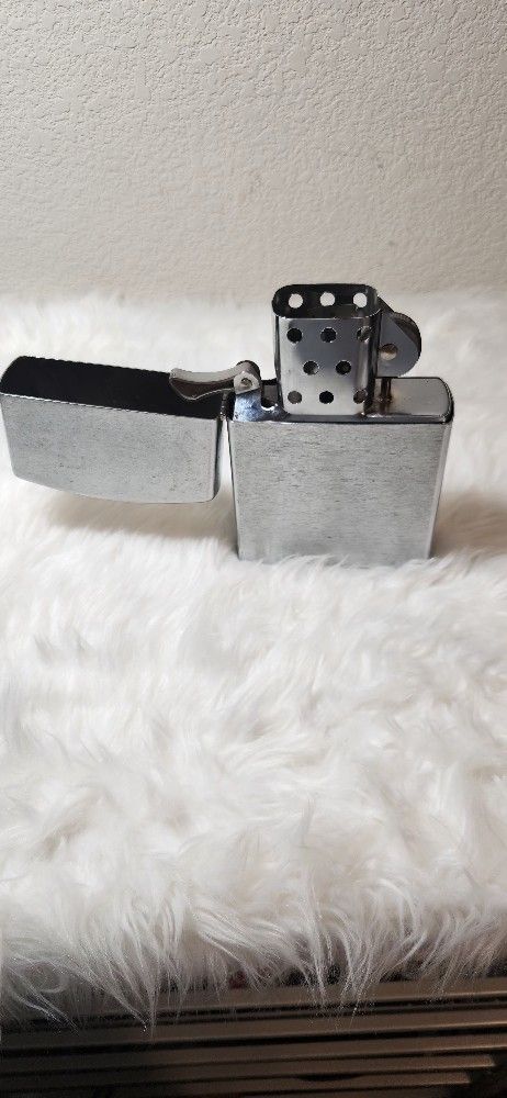 Mixed Lot Of Vintage Lighters And Pocket Knives.