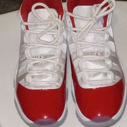 Jordan 11 Cherry Red Sz 12