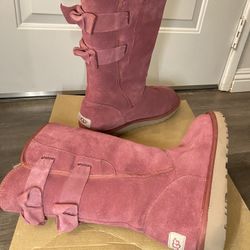 UGG Boots Size 8 Plum color