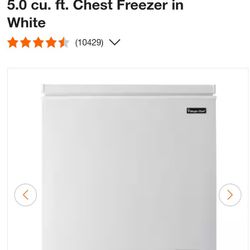 New 5 cu. ft white. Chest Freezer 