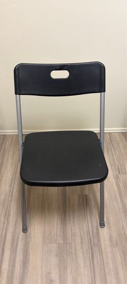 Folding Chairs X 2