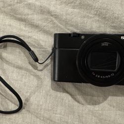Sony Cyber-Shot- Digital Camera-NEW CONDITION!