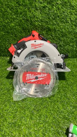 Milwaukee  2631-20 M18 7 1/4 inch Brushless Circular Saw (Tool Only)