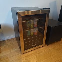 EdgeStar BWC90SS Drink Mini Fridge