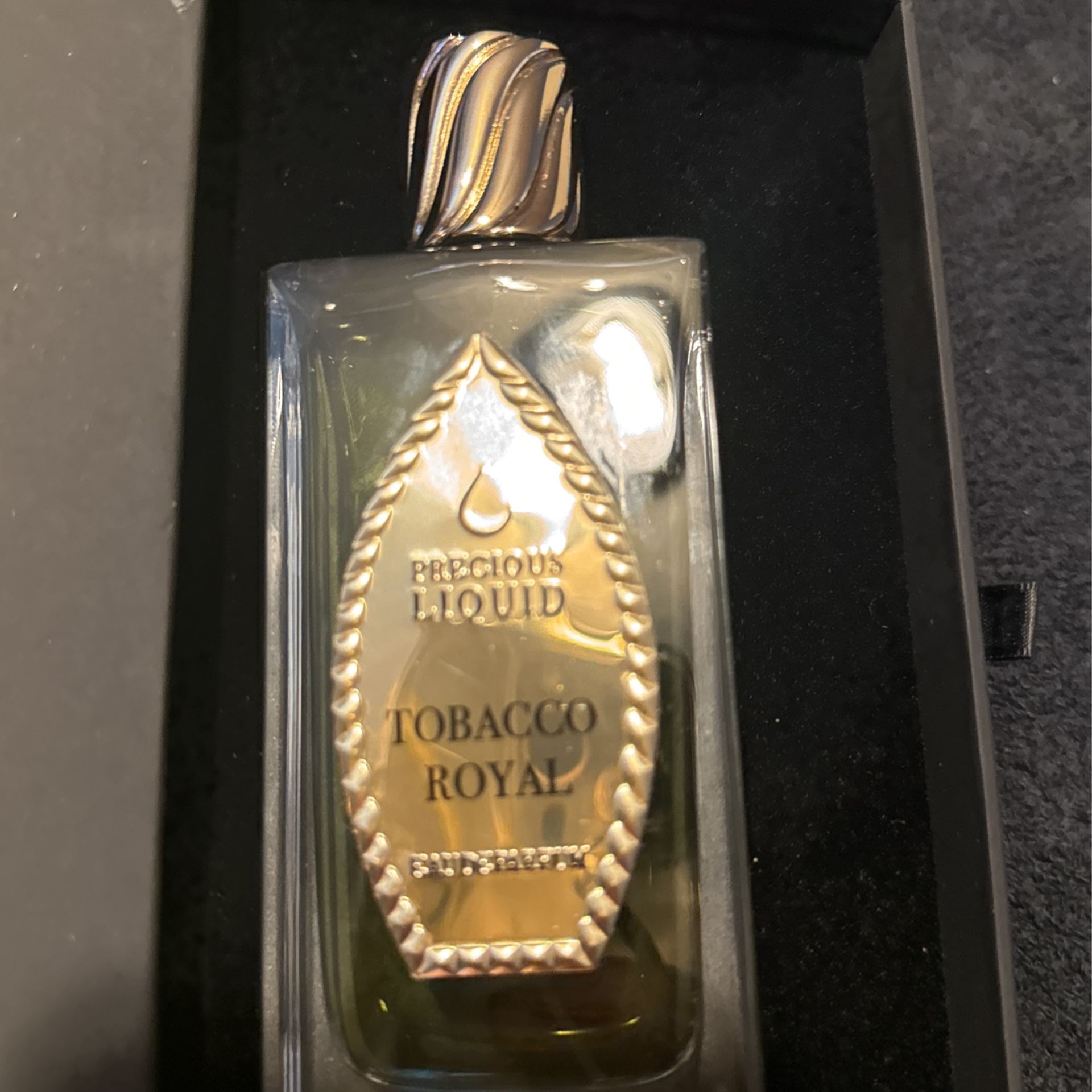 Precious Liquids Tobacco Royal 2.5 for Sale in Anaheim, CA