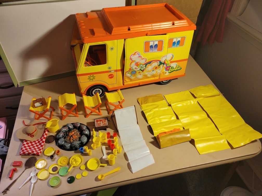 Vintage 1970  Mattel Malibu Barbie Country Camper RV Wagon 