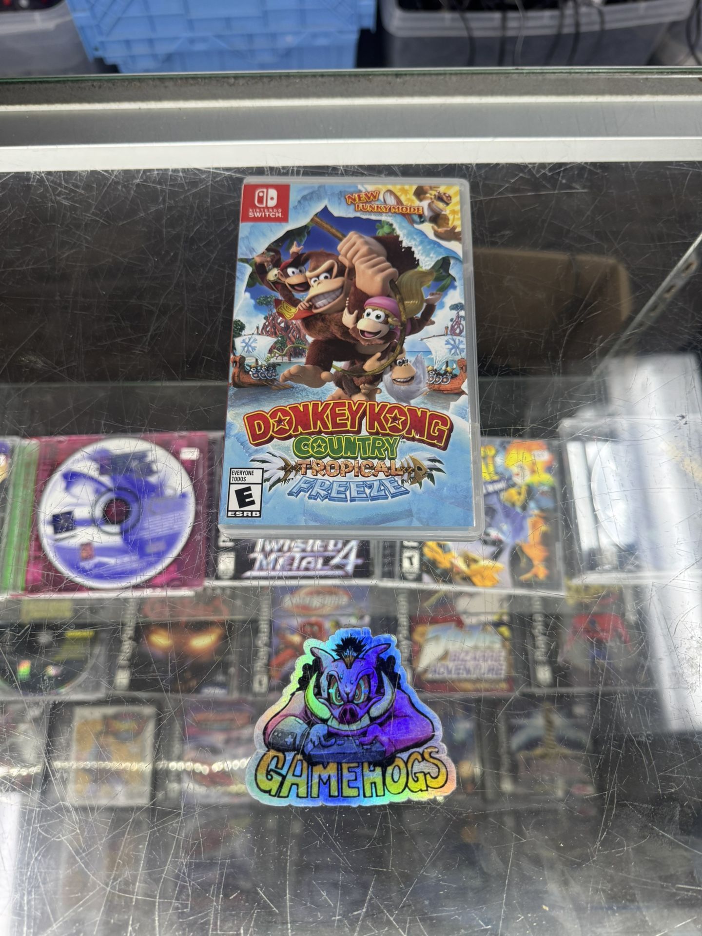 Donkey Kong Country Tropical Freeze Switch $35 Gamehogs 11am-7pm