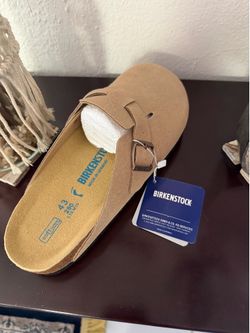 Birkenstock size 10 in men and 12 in women