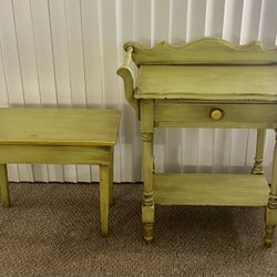 VINTAGE WASHSTAND & SMALL TABLE