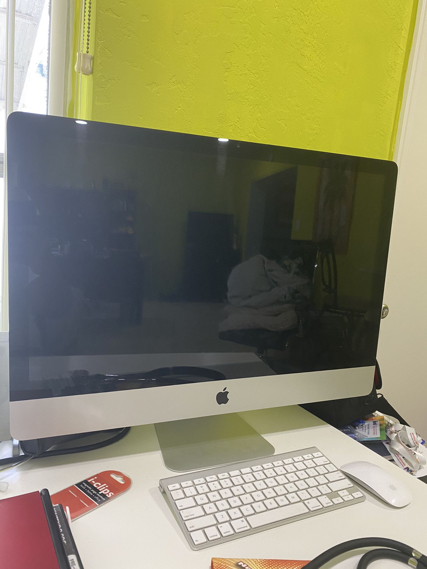 27 inch iMac FOR SALE *with Optical drive
