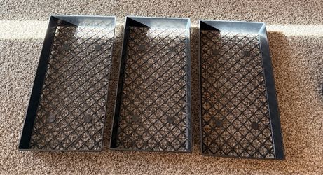 3 JOHNNY'S SELECTED SEEDS PROPAGATION TRAYS