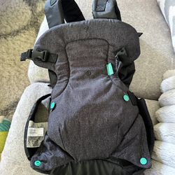 Infantino Carrier 