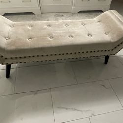Elegant And Beautiful Velvet Bench