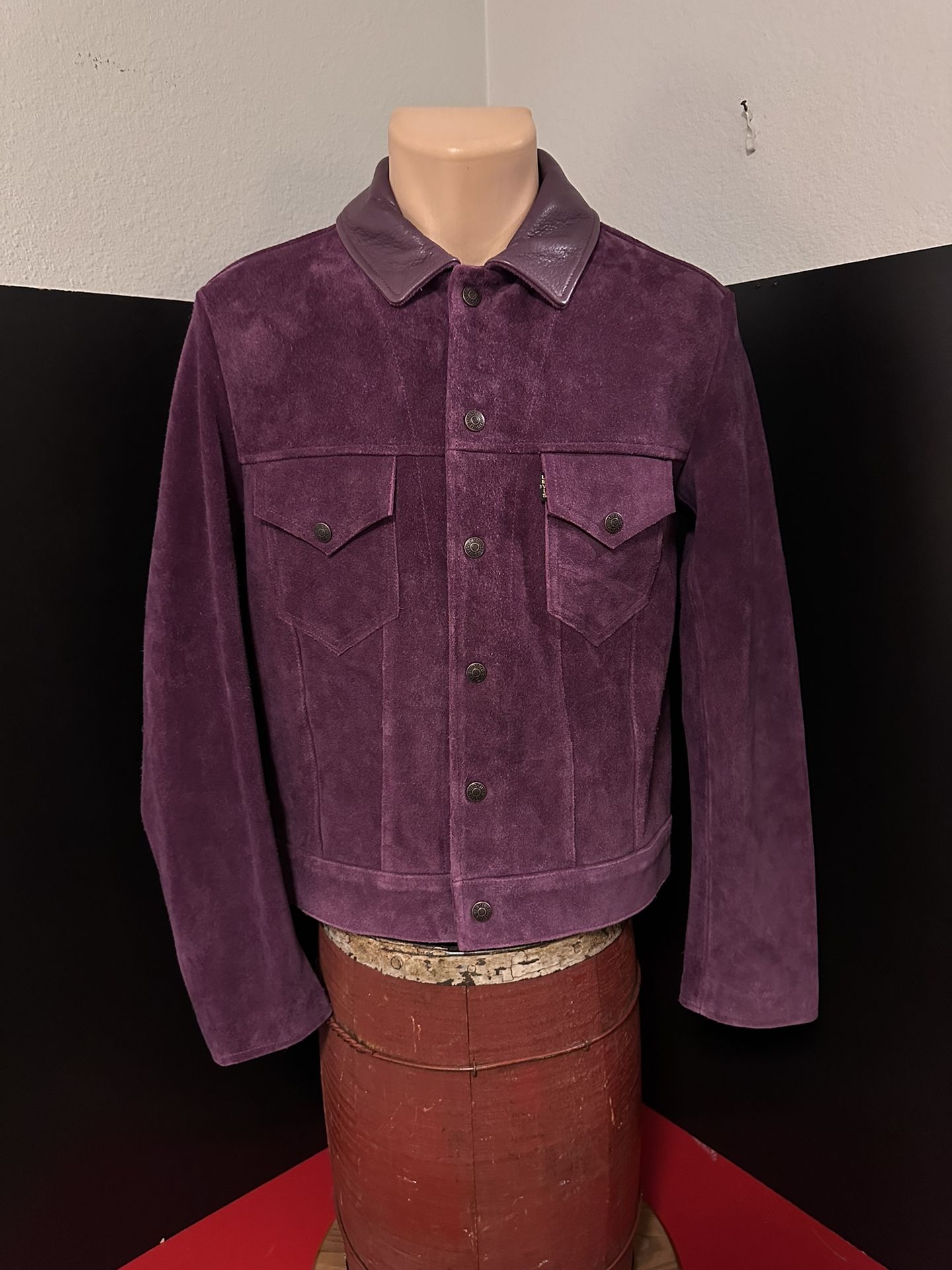 Levi LVC Rough Out Big-E Men’s Suede Trucker Jacket, Purple Small