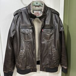 Levi’s Bomber Jacket (men’s Large)