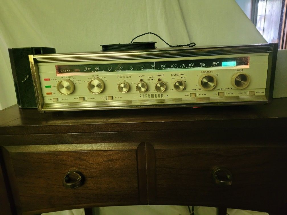 Vintage 1960s Sherwood Stereo FM-MX Receiver S-8000 III