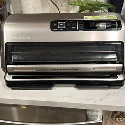Foodsaver  Vacuum and seal