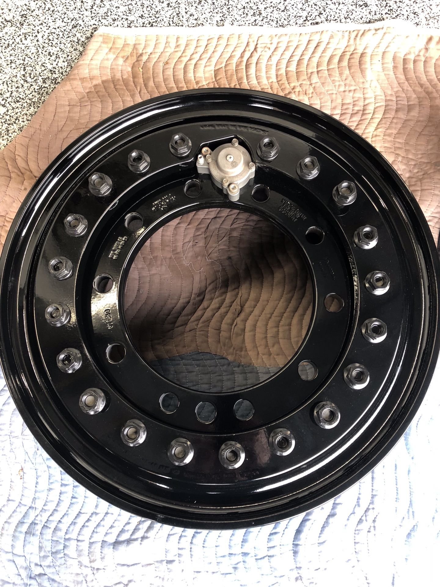 4 complete HUTCHINSON MRAP 20X10 ALUMINUM DOUBLE-BEAD LOCK WHEELS