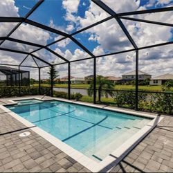 Free list of Naples Pool Homes for Sale Under 800k!