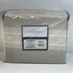 Brand New Threshold Chambray Yard 3 Piece Duvet Cover Set King Size!