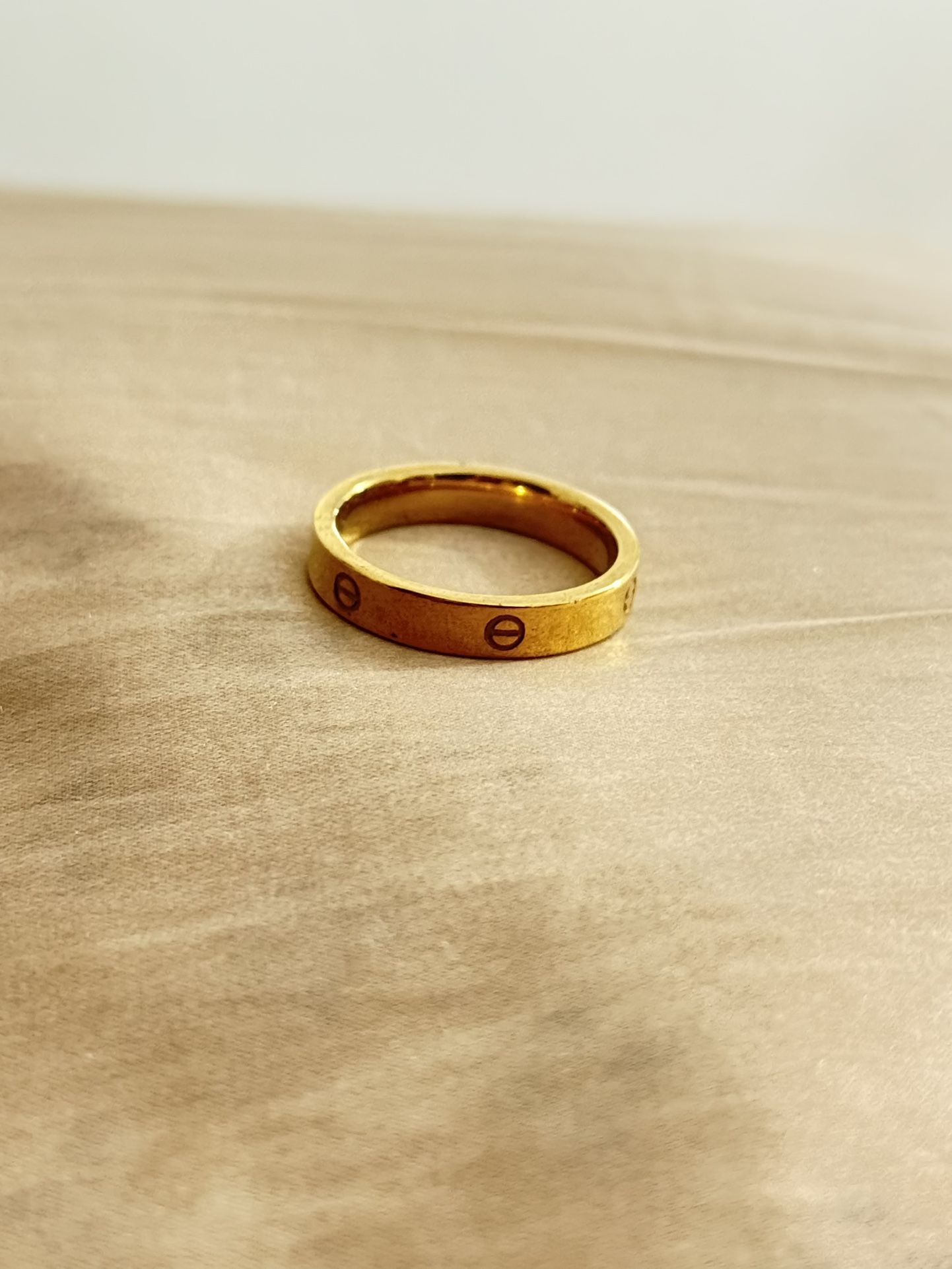 Gold tone Love Ring in 6