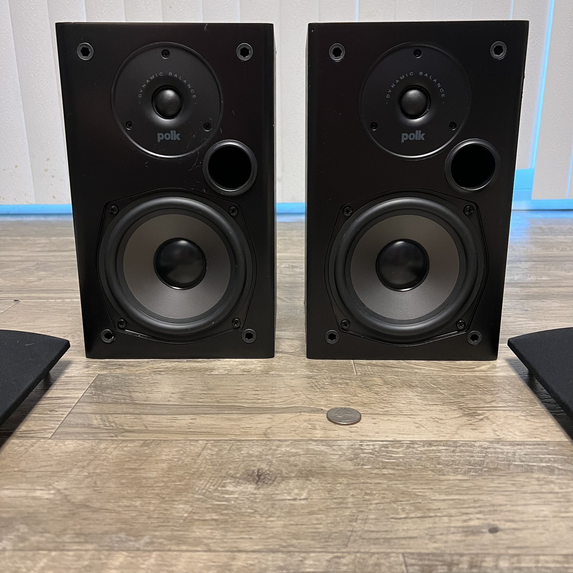 Polk T15 Bookshelf Speakers