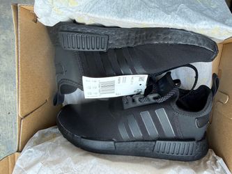 Adidas NMD R1 Triple Black Sneakers