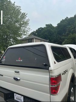 2013 5.5 bed ford 150 truck canopy