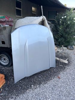 2010 mustang hood