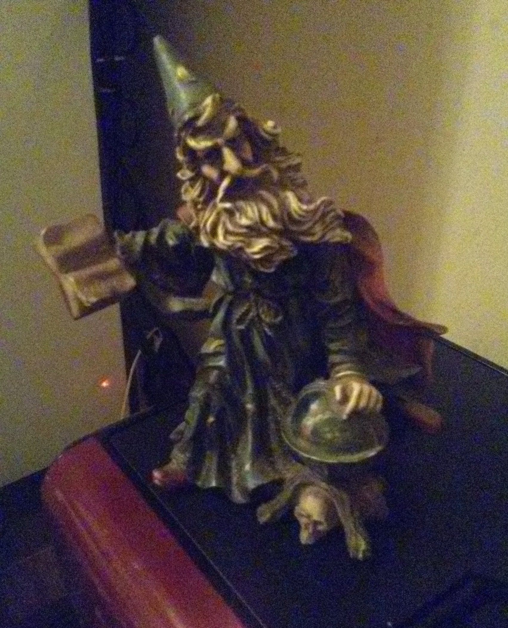 Merlin statue