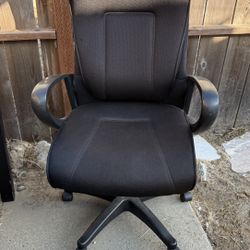 Desk chair