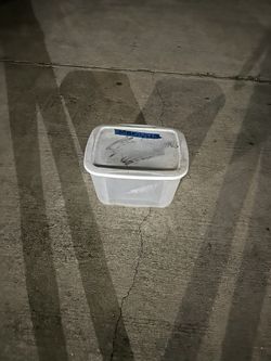 White Plastic Container With Lid