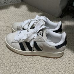Grey Adidas Campus- Size 7 1/2 Women, 6 Men