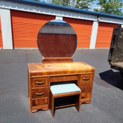 MCM Waterfall Vanity with mirror and stool 