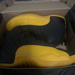 Jordan 12 retro “University Gold”