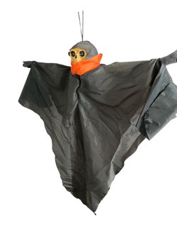  Shaking, Glowing, Noise Making Hanging Skeleton w/Pressure Activated Mat