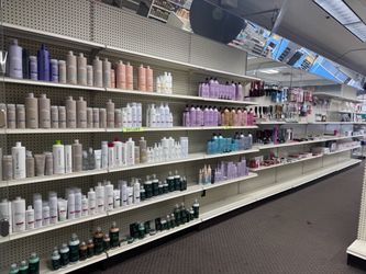 Retail store fixtures and shelving