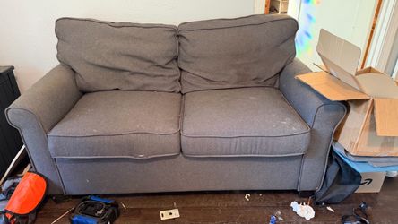 Pull out couch