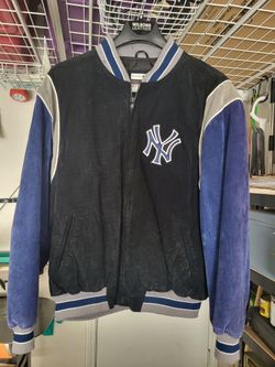 NY Yankee Vintage Suade Bomber Jacket by G-lll and Carl Banks