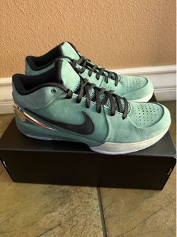 Kobe protro 5 girl dad size 10.5 brand new