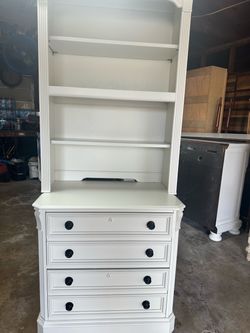 Book shelf