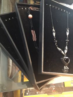 Jewlery carrier for personal or sales