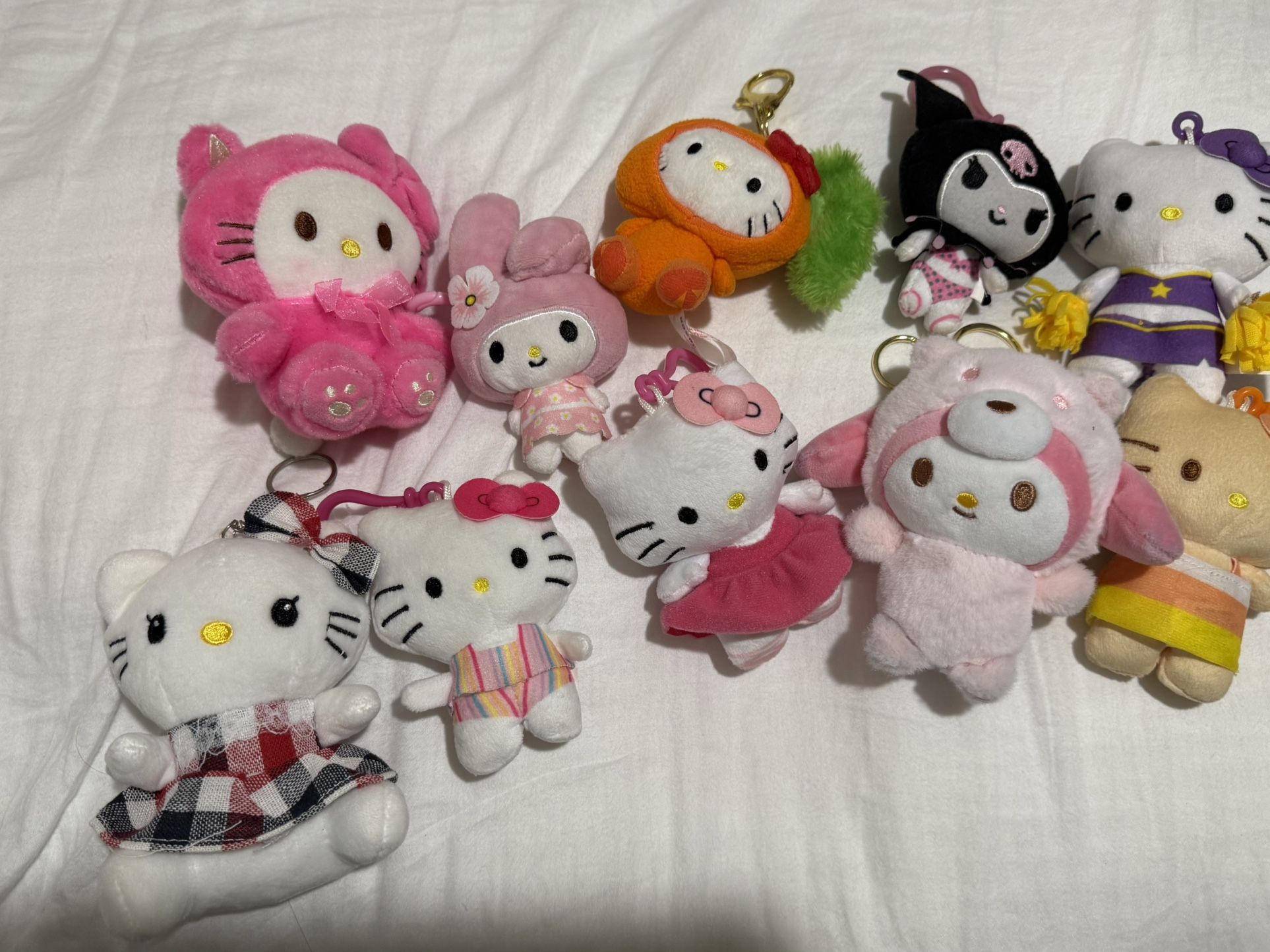 Sanrio / Hello Kitty Plushes/ Keychains