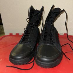 Mens Black High top Boots & Leather Belt